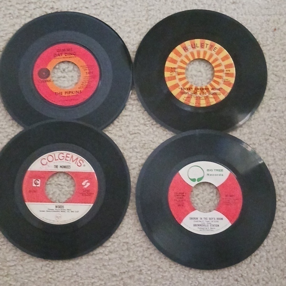 20 Various Artist 45 Vinyl Records - Picture 6 of 10